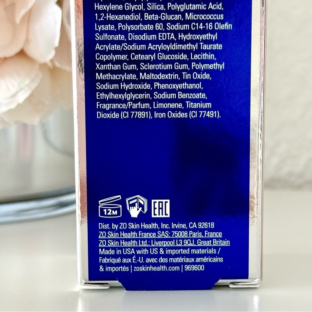 New! Illuminating AOX Serum ZO Skin Health, 50ml, 1.7oz - Picture 11 of 13